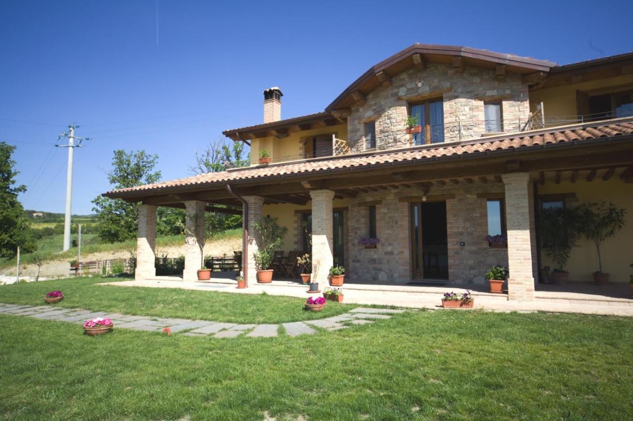 Agriturismo La Spiga D'Oro Frontino Esterno foto